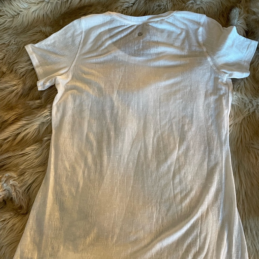 Lululemon oversized tee